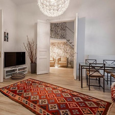 Casa Iaia Apartment Budapest Bagian luar foto