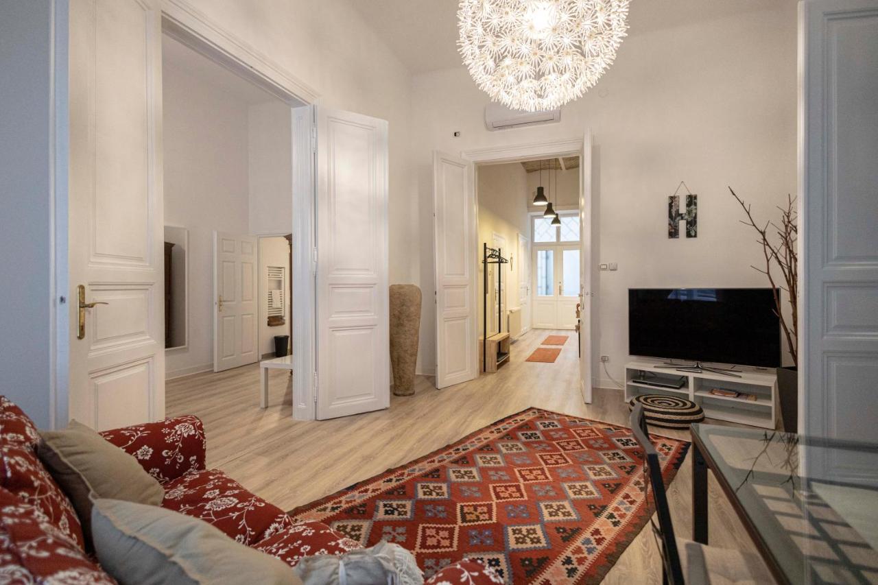 Casa Iaia Apartment Budapest Bagian luar foto
